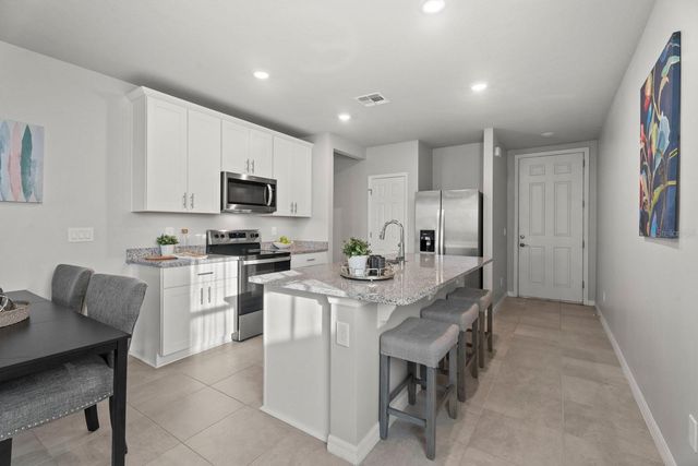 2787 BELLA VISTA DRIVE, Davenport, FL 33897