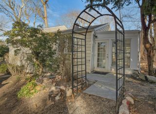 2 A Cross Highway, Westport, CT 06880