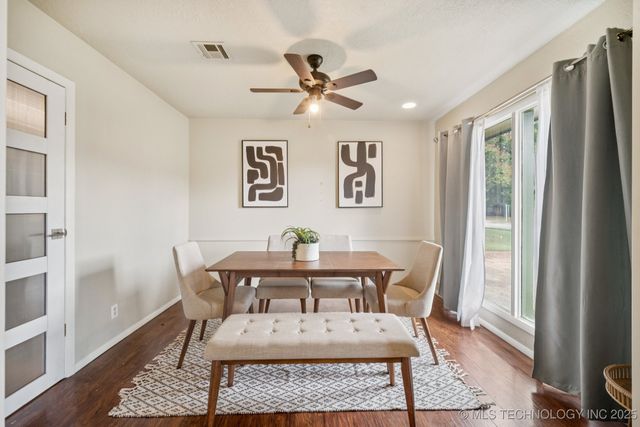 5212 S 68th East Place, Tulsa, OK 74145