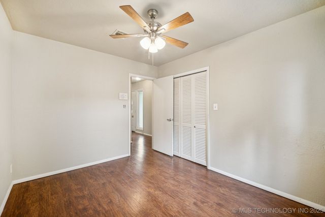 5212 S 68th East Place, Tulsa, OK 74145