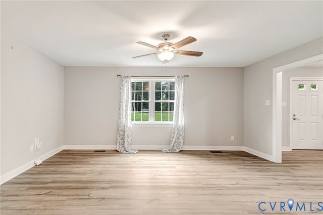 6204 Westhaven Dr, Mechanicsville, VA 23111