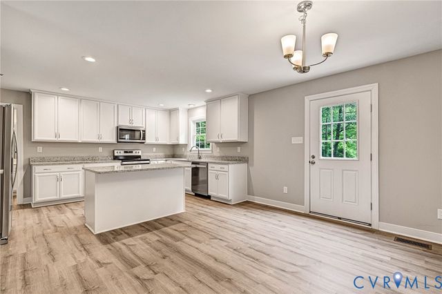 6204 Westhaven Dr, Mechanicsville, VA 23111