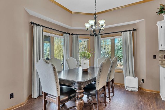 121 S Breezy Pointe Ct, Wichita, KS 67235