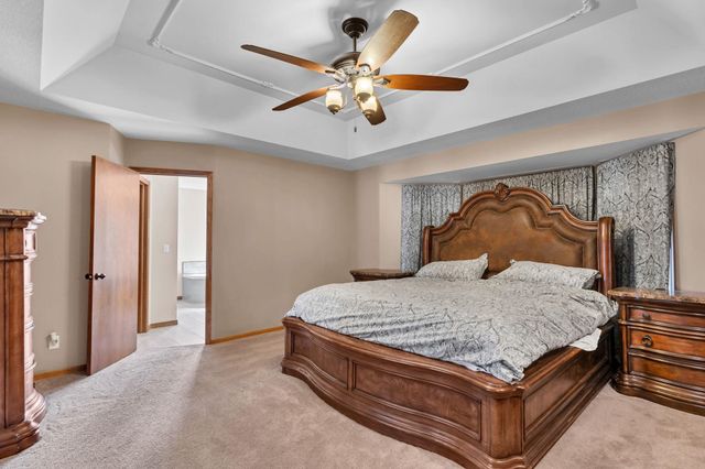 121 S Breezy Pointe Ct, Wichita, KS 67235