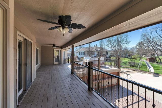 121 S Breezy Pointe Ct, Wichita, KS 67235