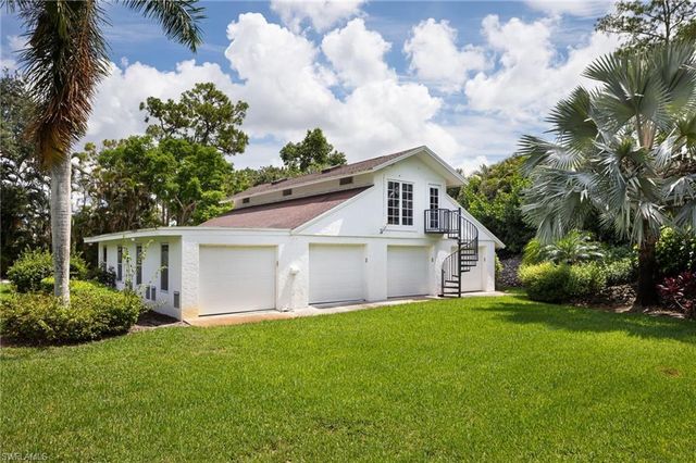 664 Hickory RD, Naples, FL 34108