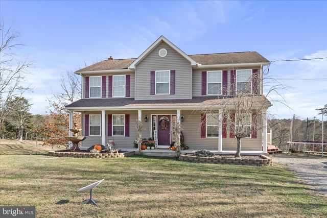 27 TOWHEE HOLW, Springfield, WV 26763