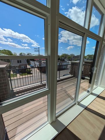 4744 W Addison Street 02, Chicago, IL 60641