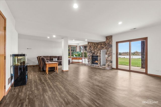 675 White Pine Circle, Lake In The Hills, IL 60156