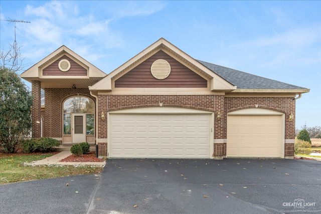 675 White Pine Circle, Lake In The Hills, IL 60156