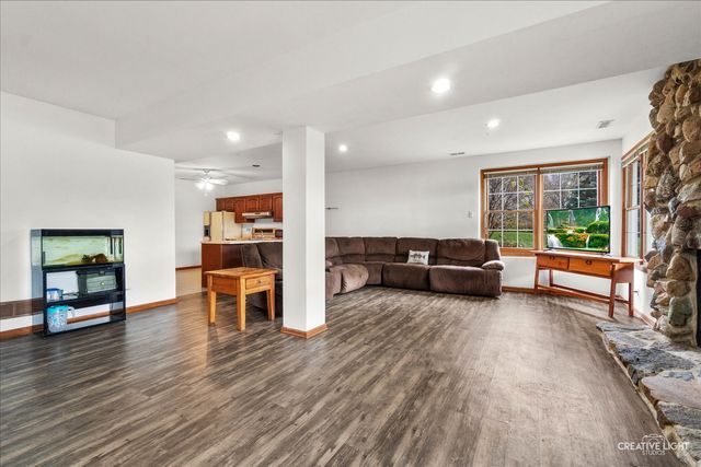 675 White Pine Circle, Lake In The Hills, IL 60156