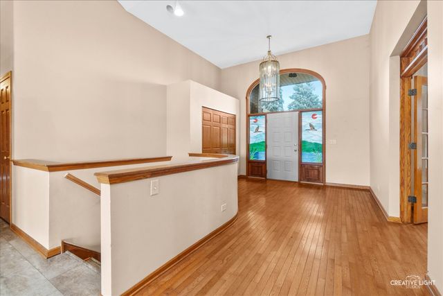 675 White Pine Circle, Lake In The Hills, IL 60156