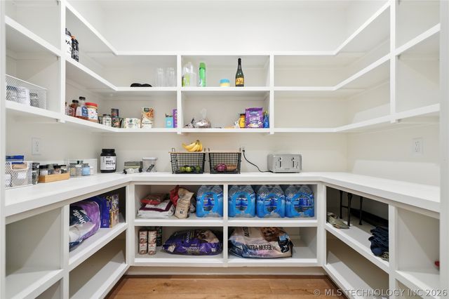 10339 Gary Place, Tulsa, OK 74137