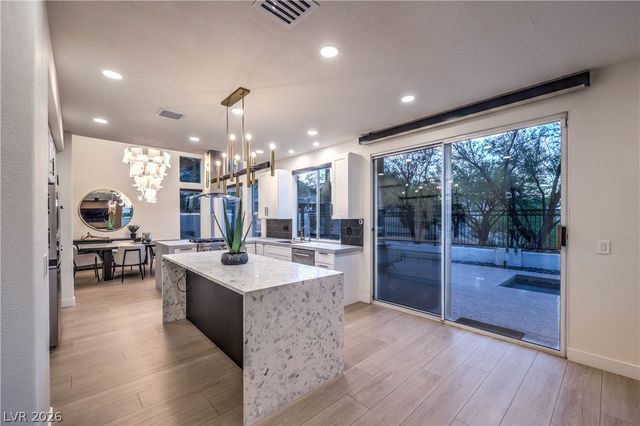 8432 Paseo Vista Drive, Las Vegas, NV 89128