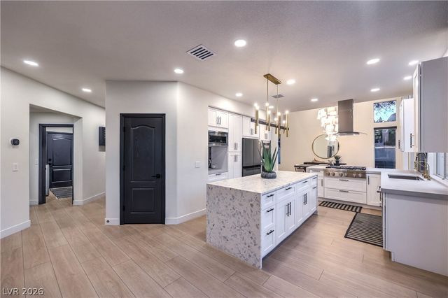 8432 Paseo Vista Drive, Las Vegas, NV 89128