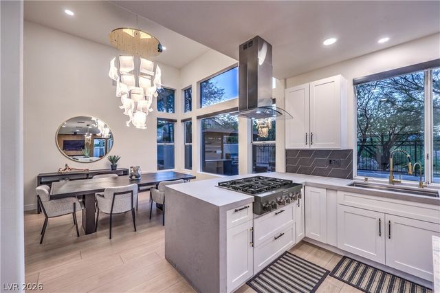 8432 Paseo Vista Drive, Las Vegas, NV 89128