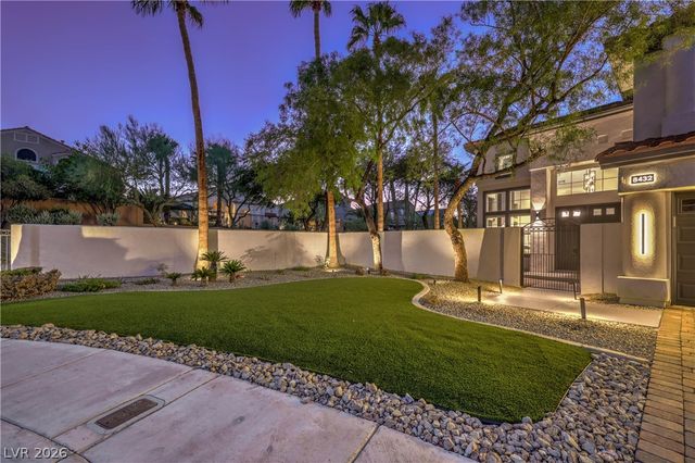 8432 Paseo Vista Drive, Las Vegas, NV 89128