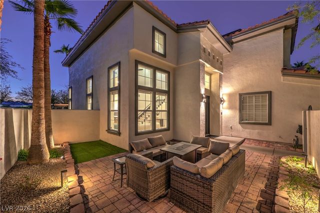 8432 Paseo Vista Drive, Las Vegas, NV 89128