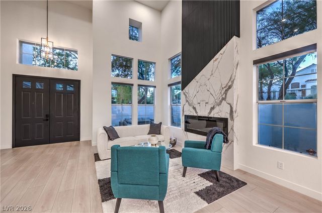 8432 Paseo Vista Drive, Las Vegas, NV 89128