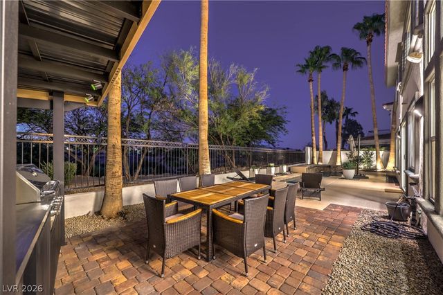 8432 Paseo Vista Drive, Las Vegas, NV 89128