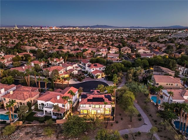 8432 Paseo Vista Drive, Las Vegas, NV 89128