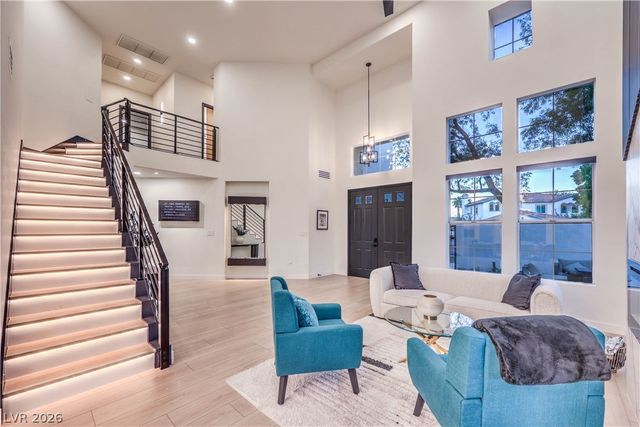 8432 Paseo Vista Drive, Las Vegas, NV 89128