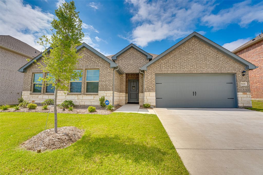 8426 Slowburn Drive, Garland, TX 75043