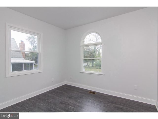 1122 SECOND AVE, Croydon, PA 19021