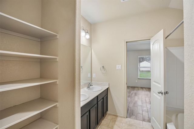 23038 Ari Creek Way, Tomball, TX 77375