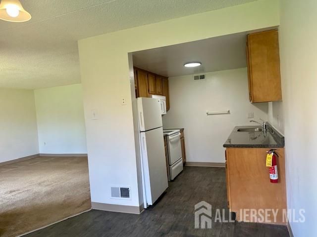 356 Ridge Road F03, South Brunswick, NJ 08810