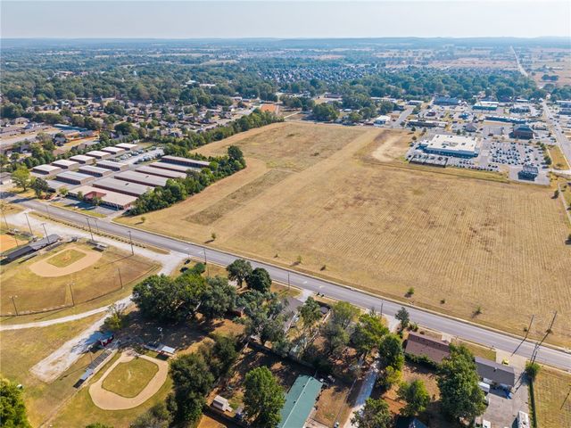309 Weston Street, Pea Ridge, AR 72751