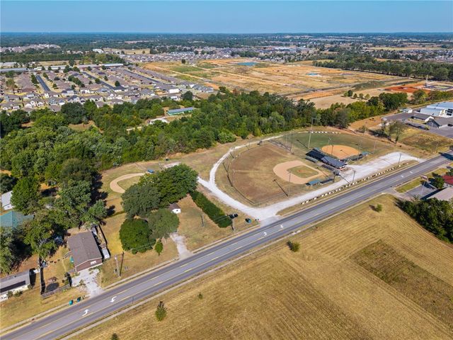 309 Weston Street, Pea Ridge, AR 72751