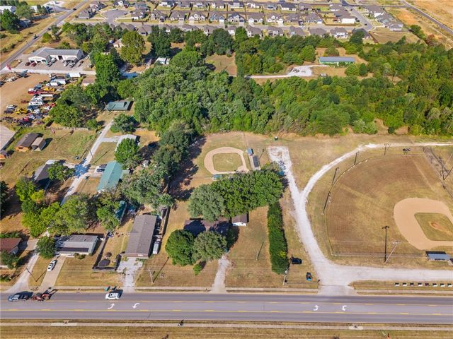 309 Weston Street, Pea Ridge, AR 72751