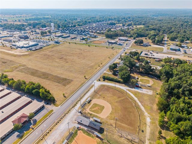 309 Weston Street, Pea Ridge, AR 72751