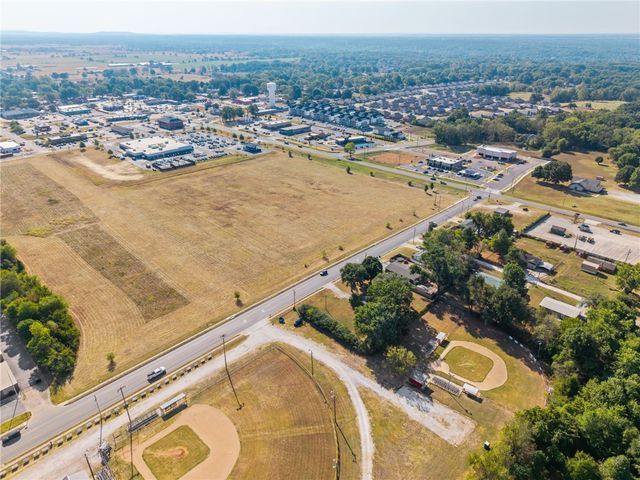 309 Weston Street, Pea Ridge, AR 72751