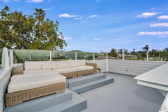 5247 Chelsea, La Jolla, CA 92037