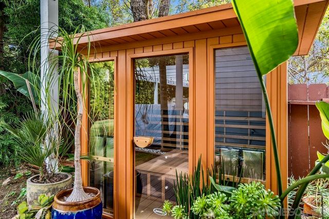 5247 Chelsea, La Jolla, CA 92037