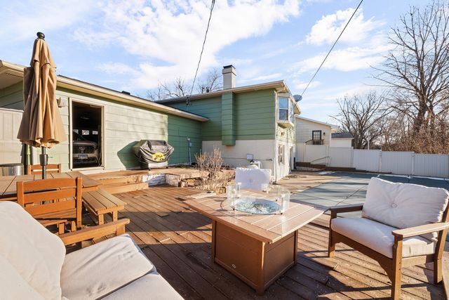 2413 3rd Street, Moline, IL 61265