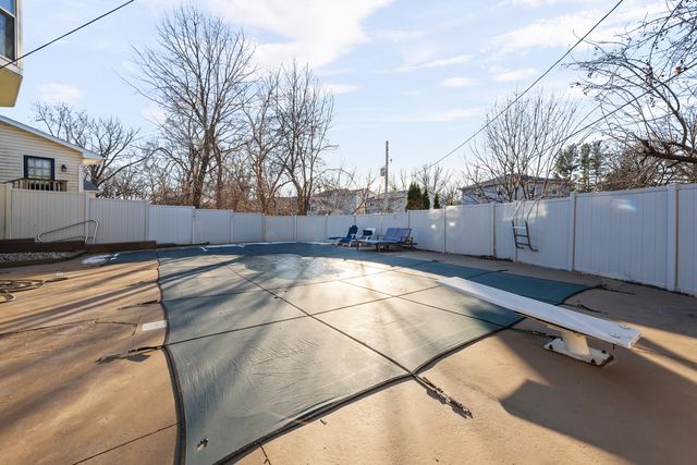 2413 3rd Street, Moline, IL 61265