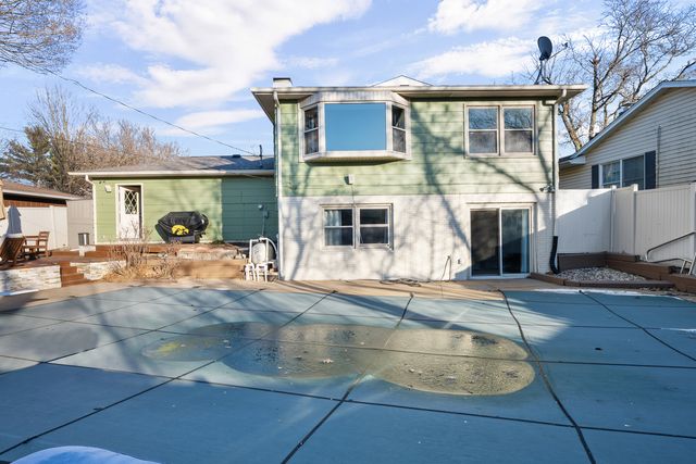 2413 3rd Street, Moline, IL 61265