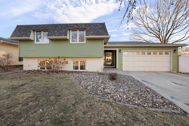 2413 3rd Street, Moline, IL 61265