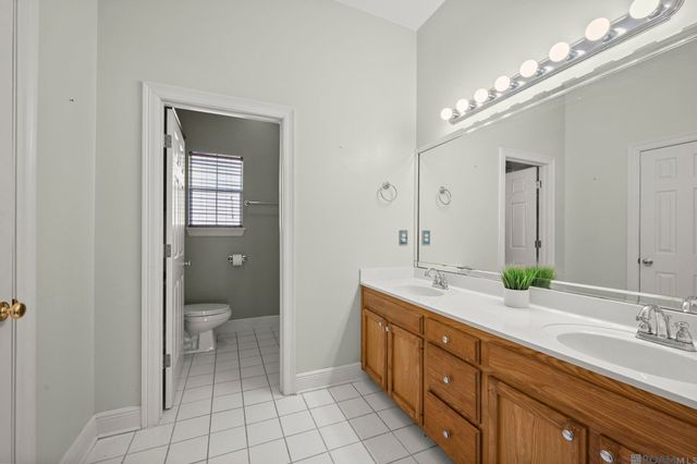 35096 Stone Castle Dr, Denham Springs, LA 70706