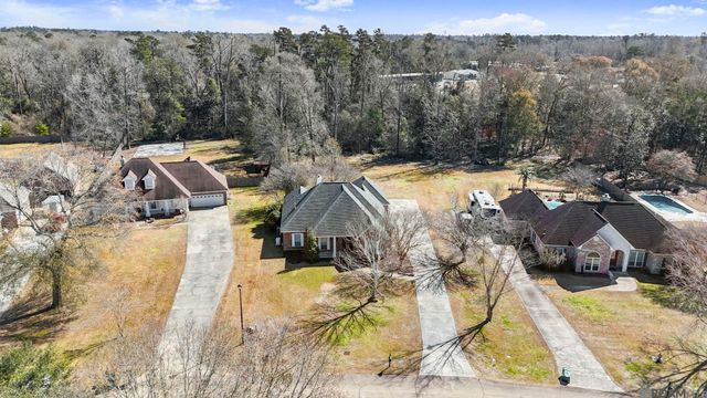 35096 Stone Castle Dr, Denham Springs, LA 70706