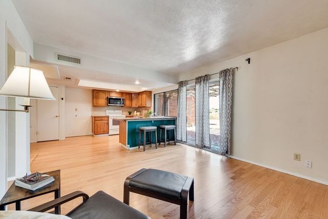 4801 Hetherington Drive, The Colony, TX 75056