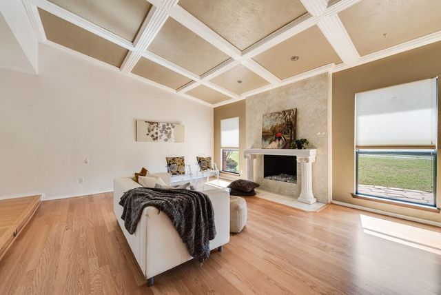 4801 Hetherington Drive, The Colony, TX 75056