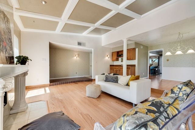 4801 Hetherington Drive, The Colony, TX 75056