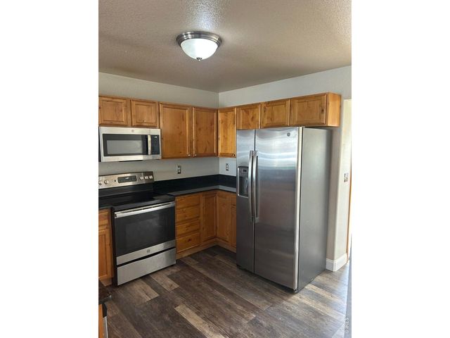 8770 Crossfire Dr, Wellington, CO 80549