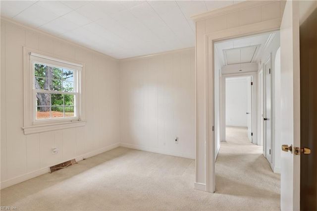 6743 Williams Landing RD, Hayes, VA 23072