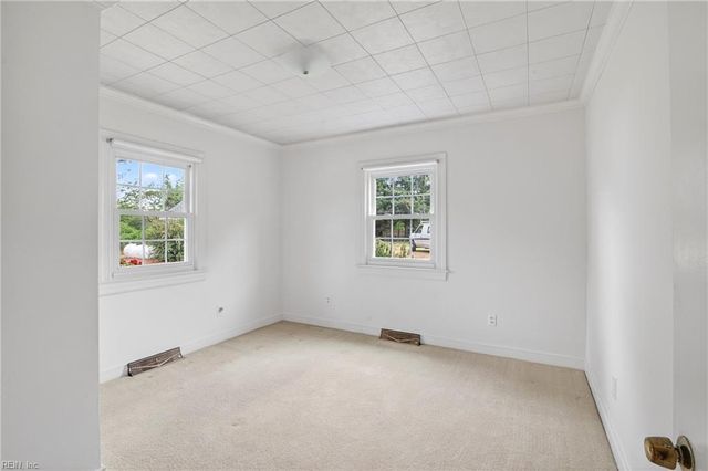 6743 Williams Landing RD, Hayes, VA 23072