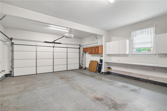 6743 Williams Landing RD, Hayes, VA 23072